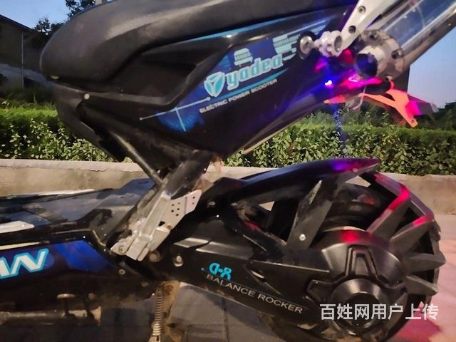 戰(zhàn)警電動車最新款，科技與安全的完美結(jié)合